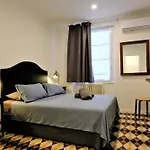 ベッド・アンド・ブレックファスト Residenza Laurum 4*