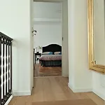 Residenza Laurum マンデッロ・デル・ラーリオ