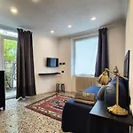 Residenza Laurum マンデッロ・デル・ラーリオ