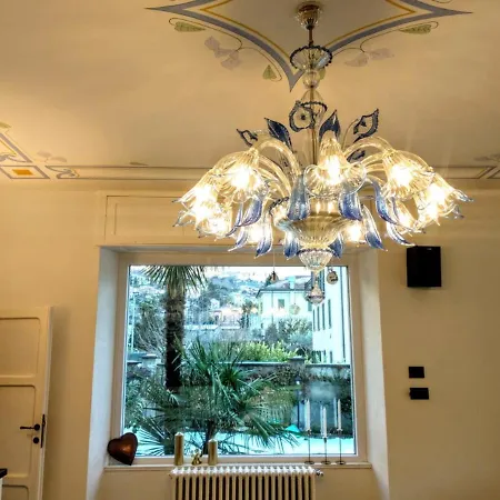 Residenza Laurum לינה וארוחת בוקר מנדלו דל לאריו