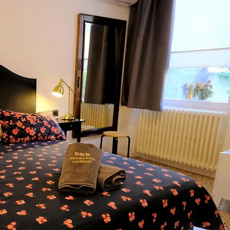 Residenza Laurum Oda ve Kahvaltı Mandello del Lario