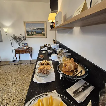 Residenza Laurum Alojamento de Acomodação e Pequeno-almoço 4*