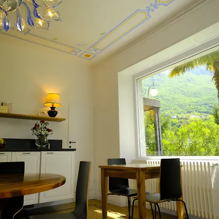 Bed & Breakfast Residenza Laurum 4*